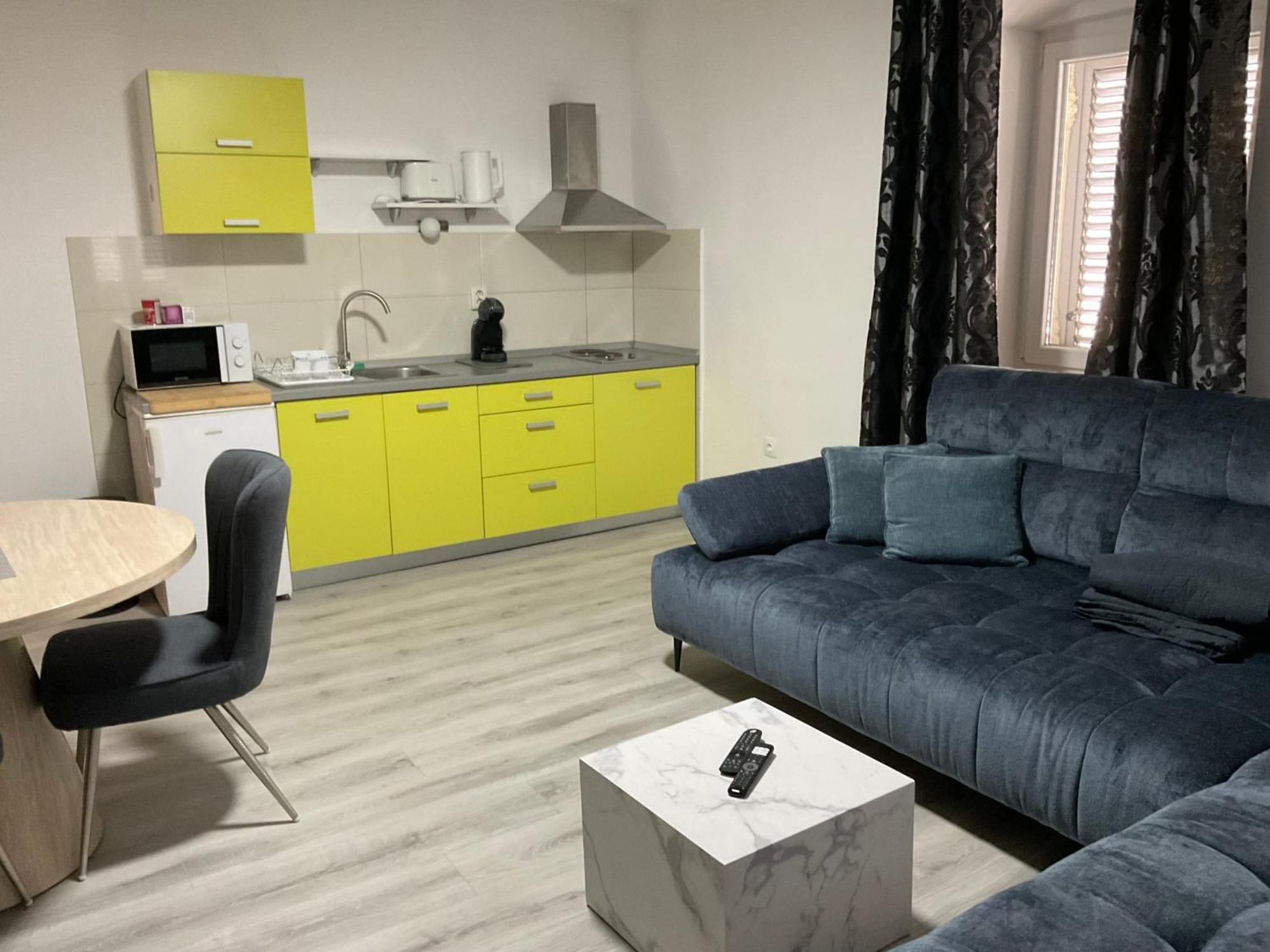 Terrace Suites-split *